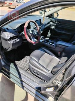 نيسان ألتيما